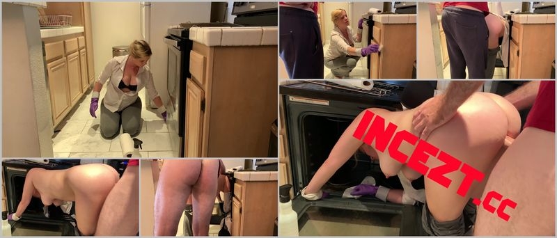 Stepmom is Horny and Stuck in the Oven [2020, PornHub/PornHubPremium, Amateur, Roleplay, POV, 1080p, WEB-DL]