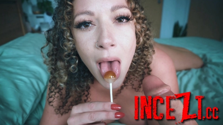 Sasha Curves- SashaCurves - That One Aunt