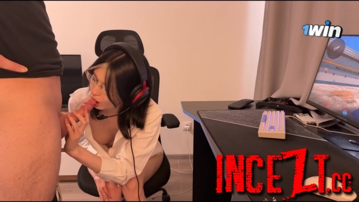 Cutie Kim - My Stepsister Was Playing On The Computer Instead Of Studying And I Fucked Her For I