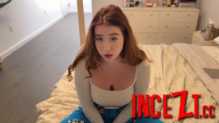 Rosie Rider - I Found Out My Step Sis Is Secretly A Cum Slut     DONT TELL MOM